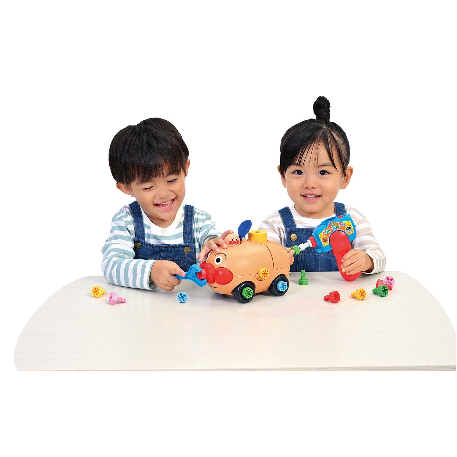 くみたてDIY とびだせノーズパンチ！ ねじねじアンパンマンごう